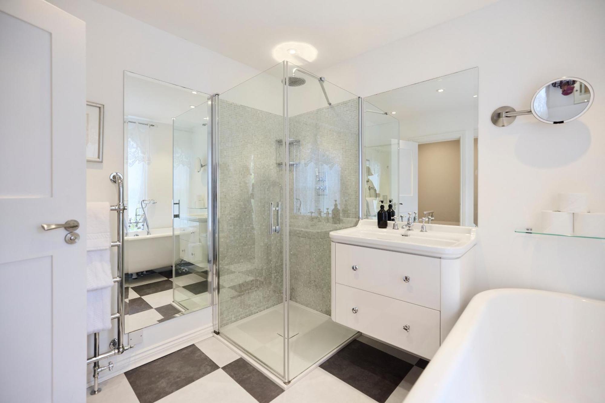 The Kensington Designer'S Retreat - Modern 1Bdr Flat Daire Londra Dış mekan fotoğraf